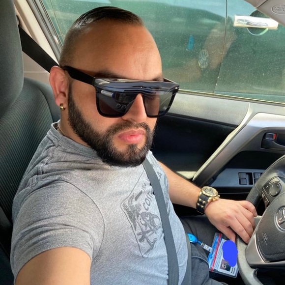 Meet your Posher, Rigoberto - Picture 11 of 12